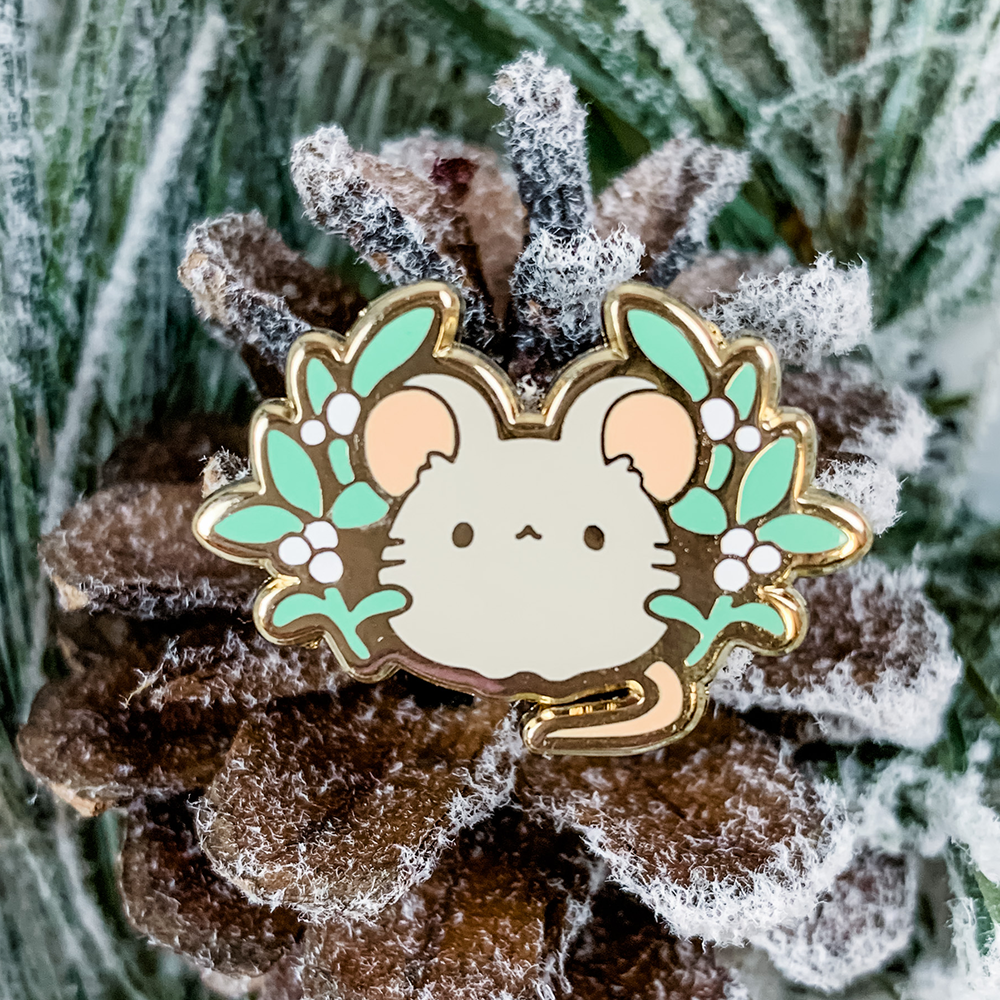 Mistletoe Mouse Mini Enamel Pin