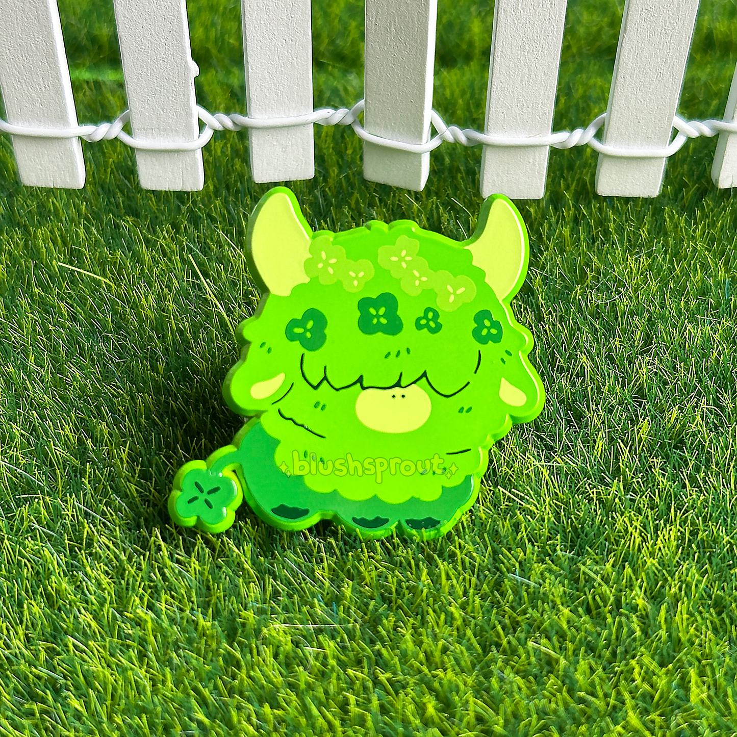 Mooquet: Clover Cow Dyed Enamel Pin