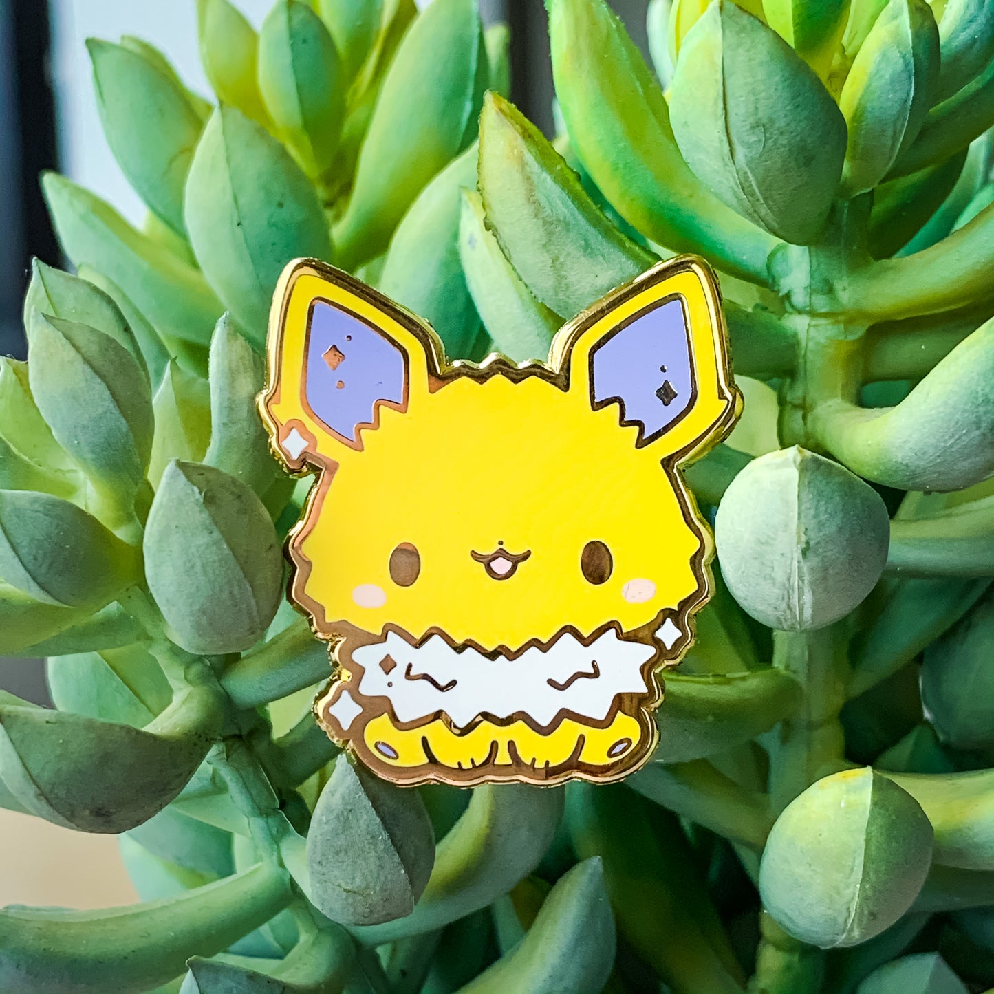 Elemental Fox 04 Enamel Pin