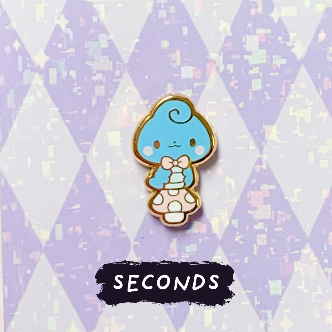 [SECONDS BIN] [ORIGINAL] Wonderland: Caterpillar Mini Enamel Pin
