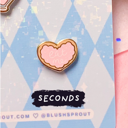 [SECONDS BIN] [ORIGINAL] Wonderland: Eat Me Mini Enamel Pin