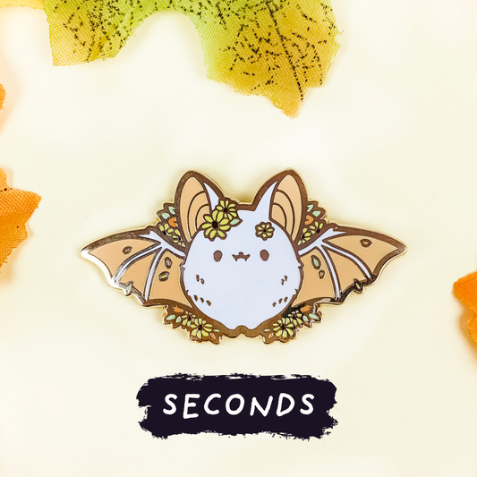 [SECONDS BIN] [FLORANIMALS] Black-Eyed Susan Bat (White) Enamel Pin