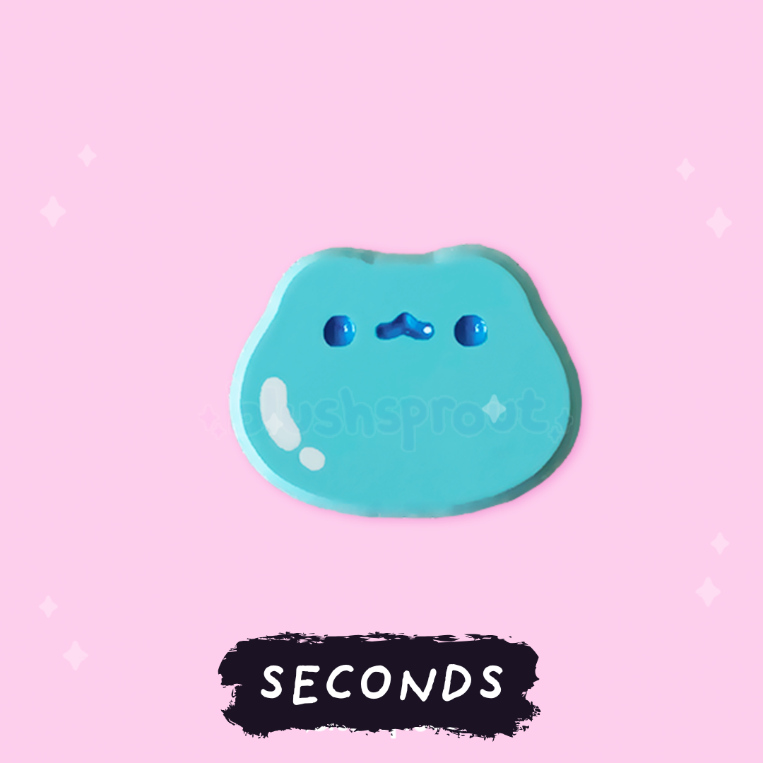 [SECONDS BIN] [FROGGIE] Froggie Gummy (Blue) Mini Dyed Enamel Pin