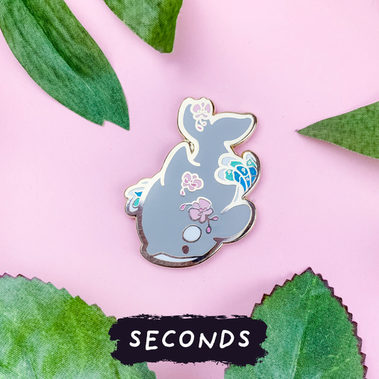 [SECONDS BIN] [FLORANIMALS] Orchid Orca (Gray) Enamel Pin