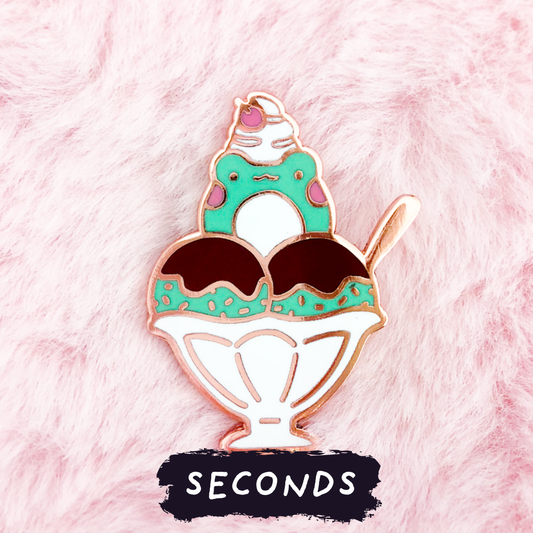 [SECONDS BIN] [ORIGINAL] Rainbow Food Animals: Mint Frogolate Chip Sundae Enamel Pin